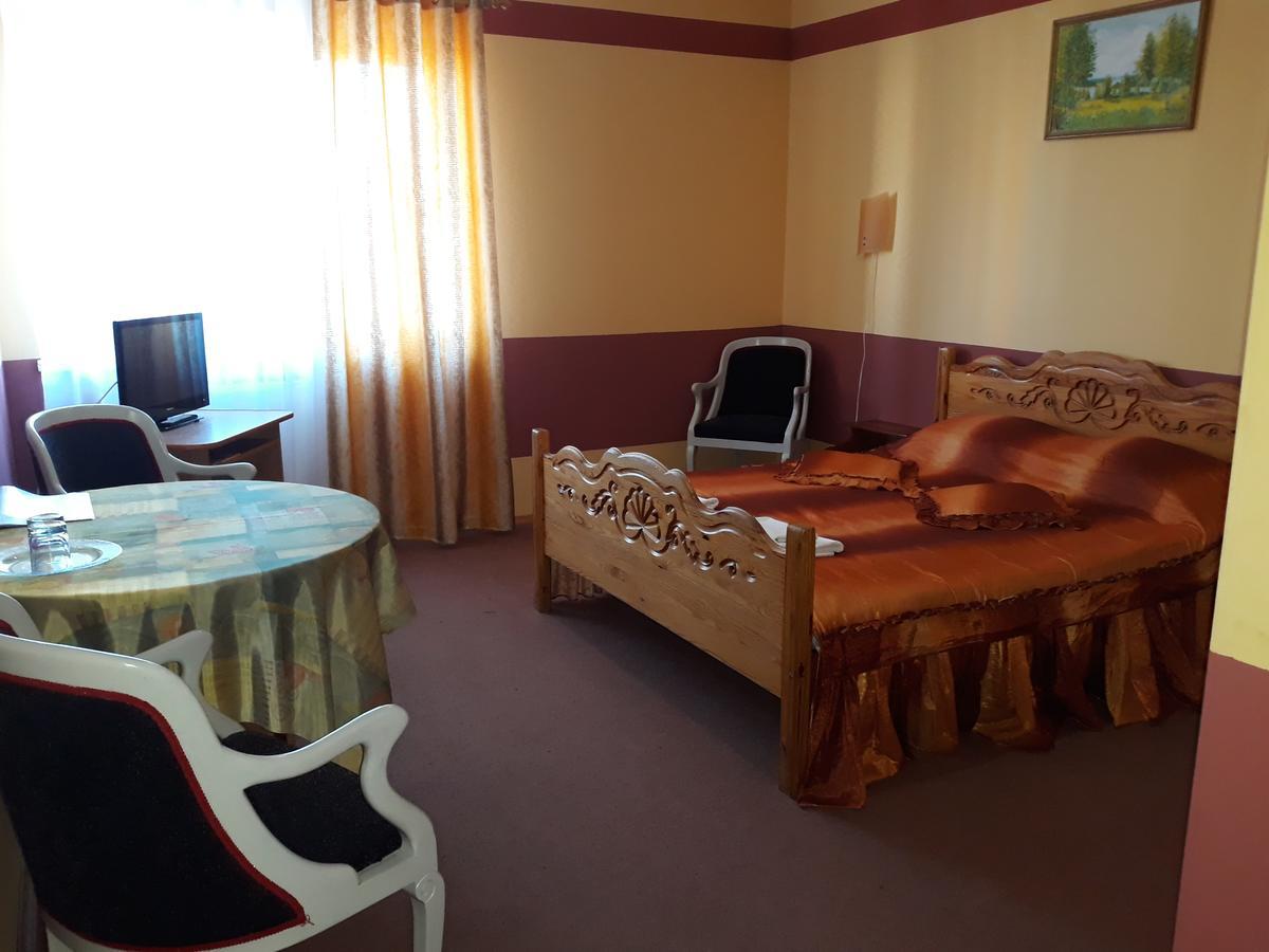 Hotel Suvorov โกบริน ภายนอก รูปภาพ